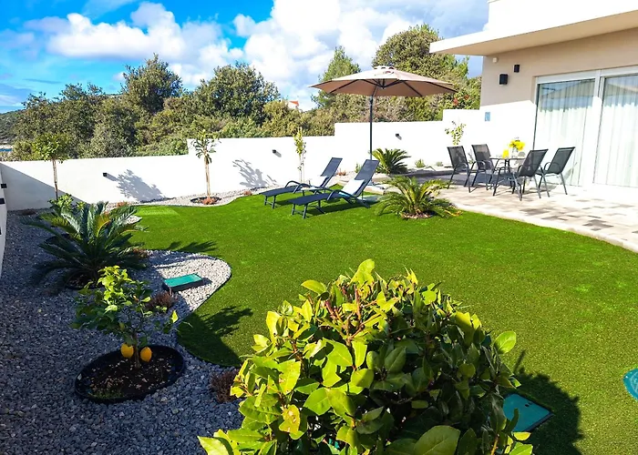 Tesa Villa